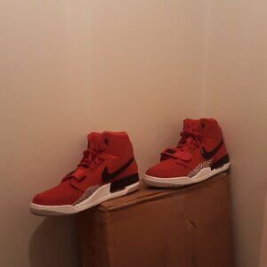 Men Nike air Jordan legacy 11.5